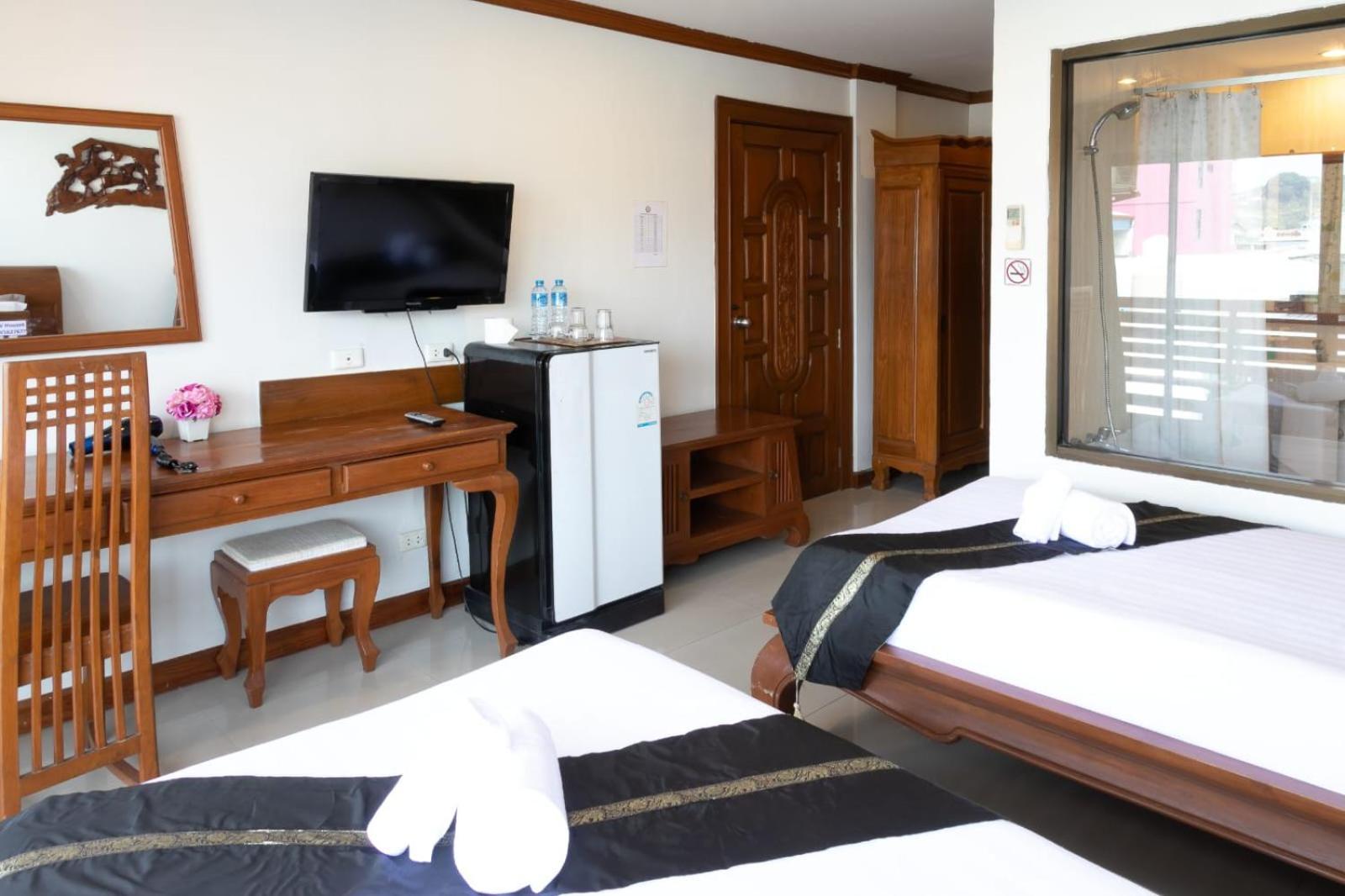 Best Venue Hotel Patong Екстериор снимка