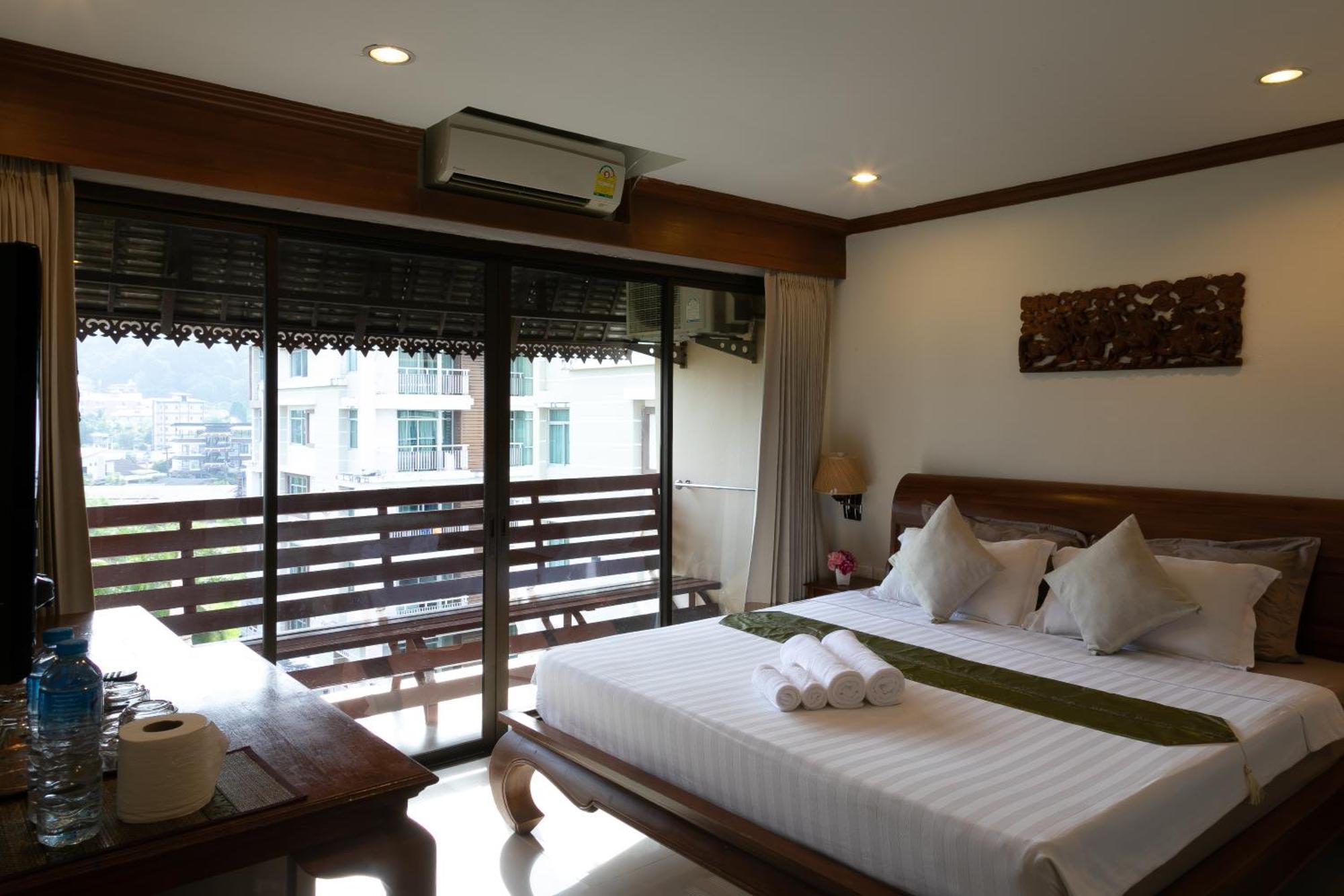 Best Venue Hotel Patong Екстериор снимка